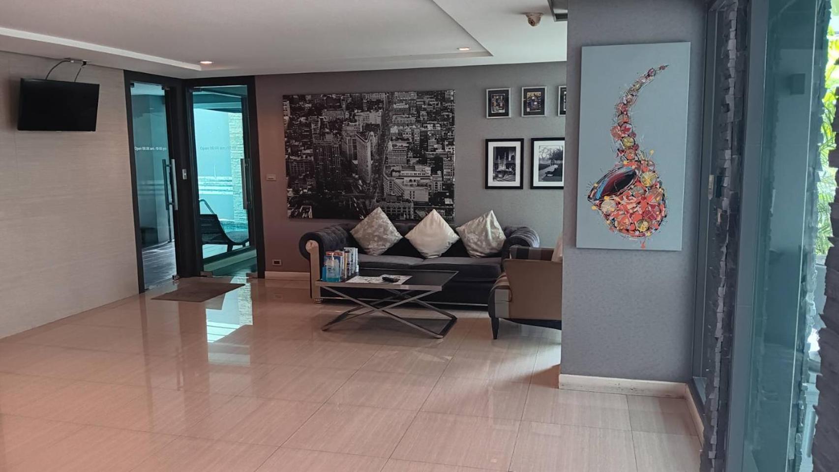 J Residence Thonglor 8 Bangkok Exterior photo